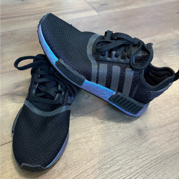ADIDAS NMD R1 women’s in black leopard size 8 - Picture 3 of 3